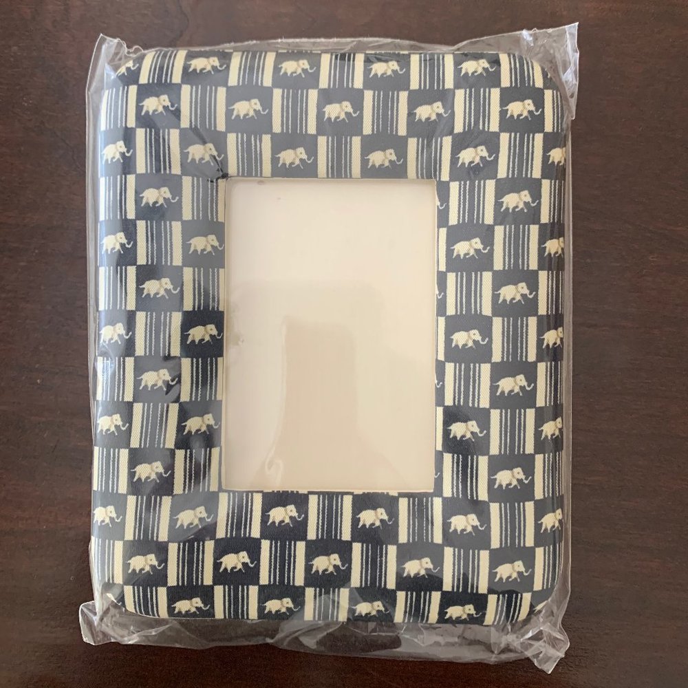 NEW! Still wrapped! Elephant Picture Frame